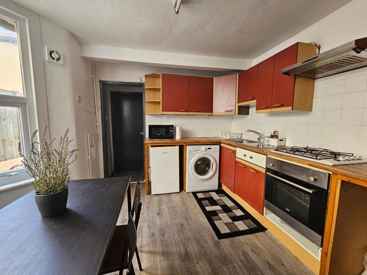 Family Room Near Queen Mary College Londra Dış mekan fotoğraf